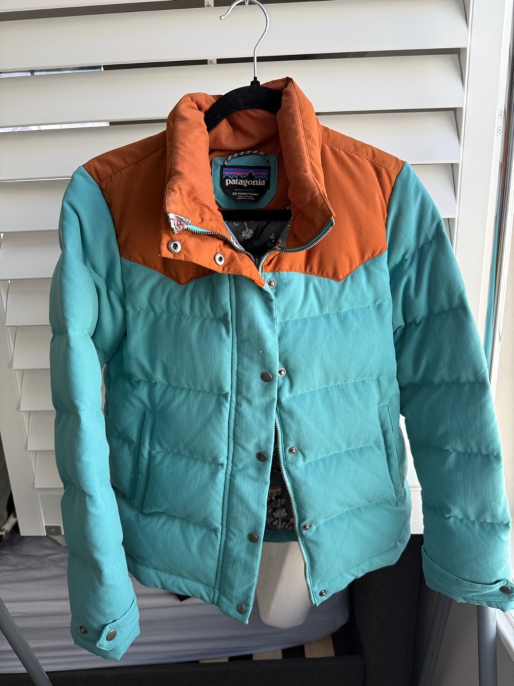 Patagonia Women's Down Bivy Turquoise and Rust Puffer Mushroom Jacket
